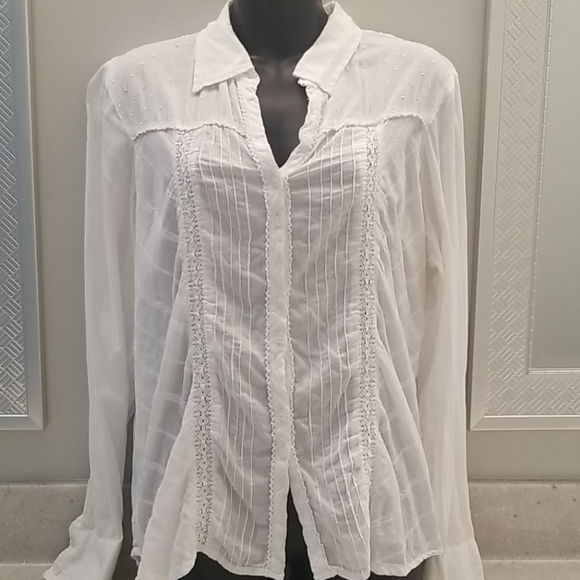 Faded Glory Tops - Light & breezy white blouse Sz XL Faded Glory